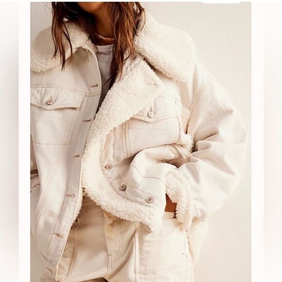 FREE PEOPLE We The Free Holly Cozy Denim Jacket
NEW Ecru Size Large - Picture 3 of 7